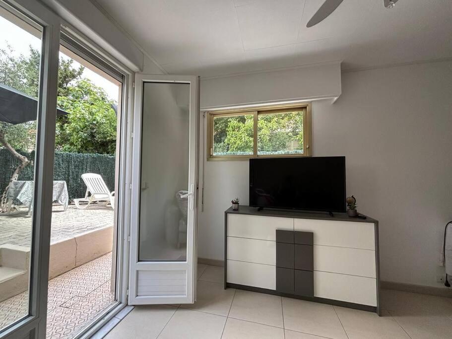 Studio Cosy Terrasse Front Mer Cagnes-sur-Mer Exteriör bild