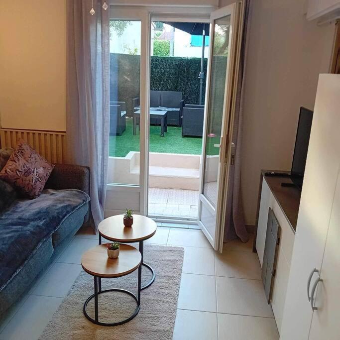 Studio Cosy Terrasse Front Mer Cagnes-sur-Mer Exteriör bild